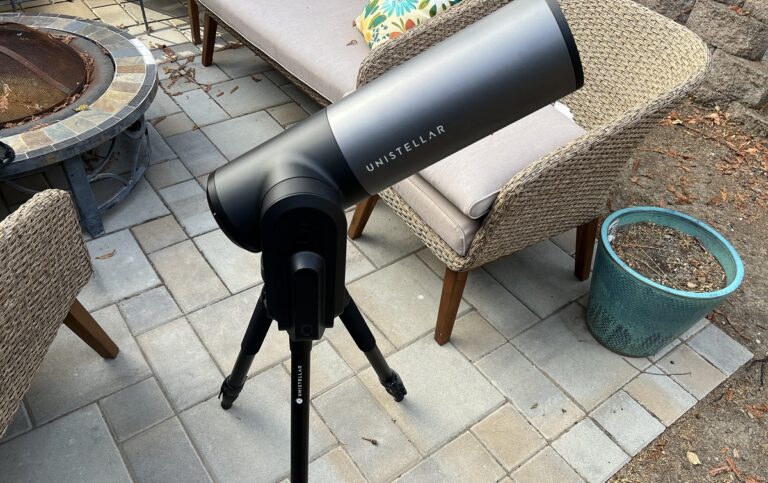 Unistellar's eQuinox 2 citizen science telescope.