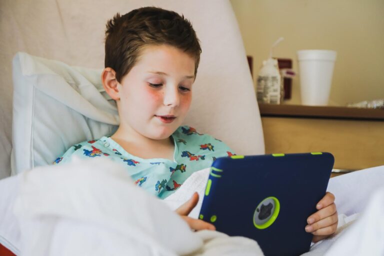 Gaming can help hospitalized children