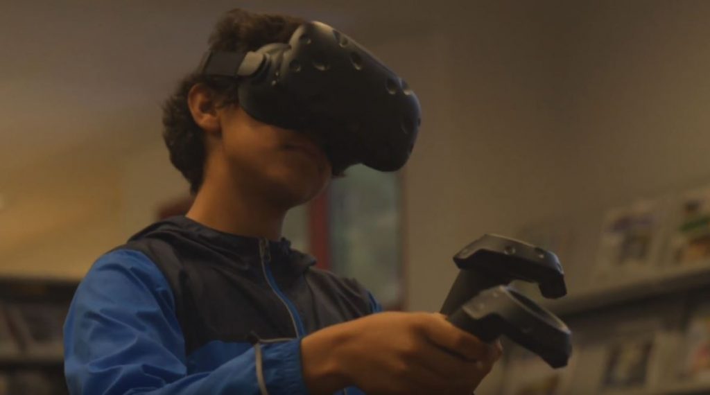 HTC Vive's new program will bring VR headsets to 100 libraries.