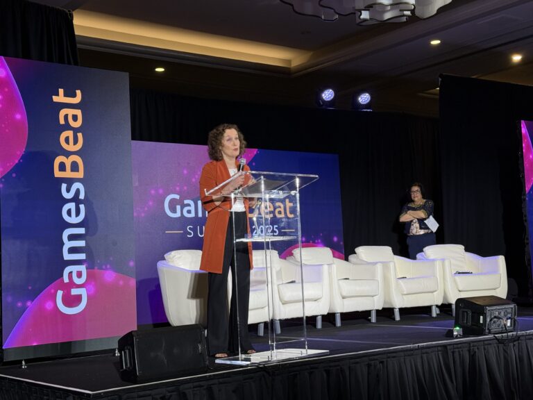 ESRB President Patricia Vance accepts the 2025 Visionary Award.