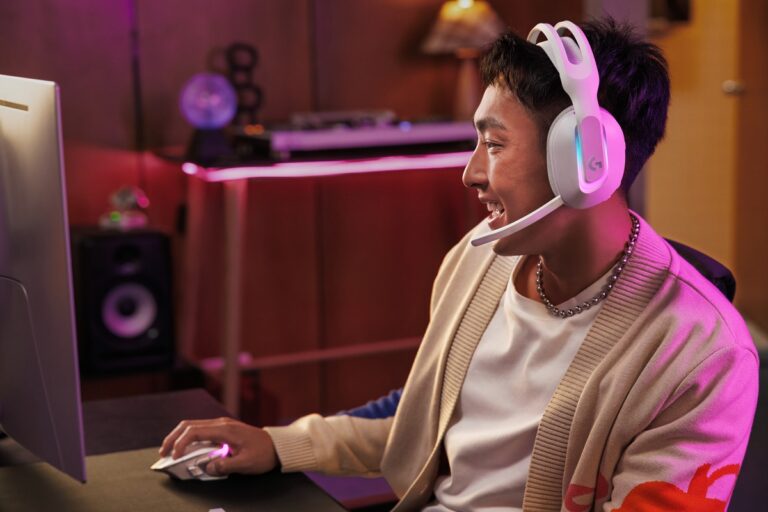 G522 gaming headset from Logitech G.