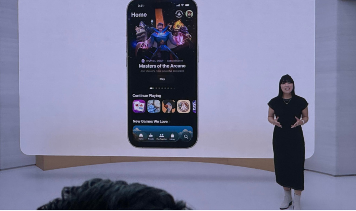 Anne Thai announces Apple's new games app.