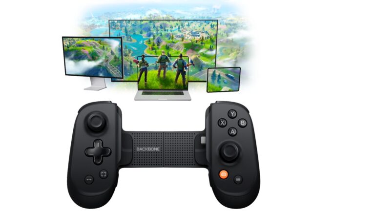 The Backbone Pro works with any gaming device.