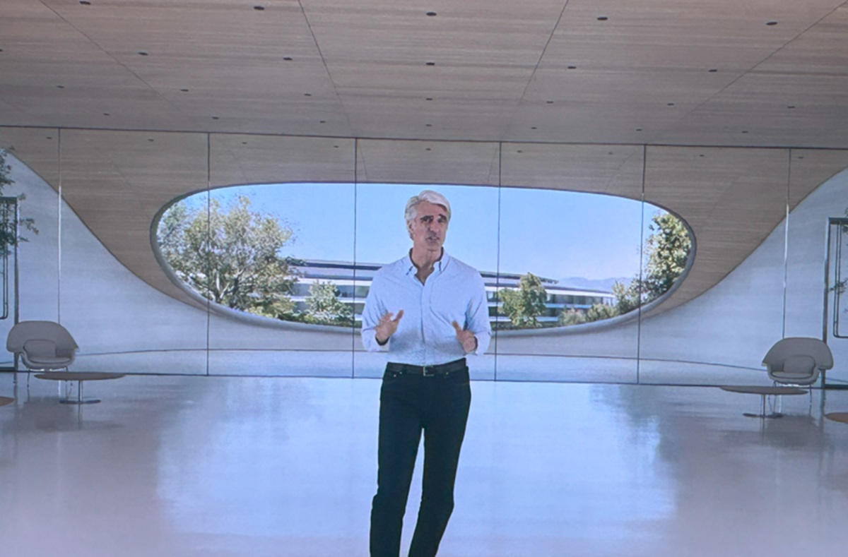 Craig Federighi at Apple WWDC 2025.