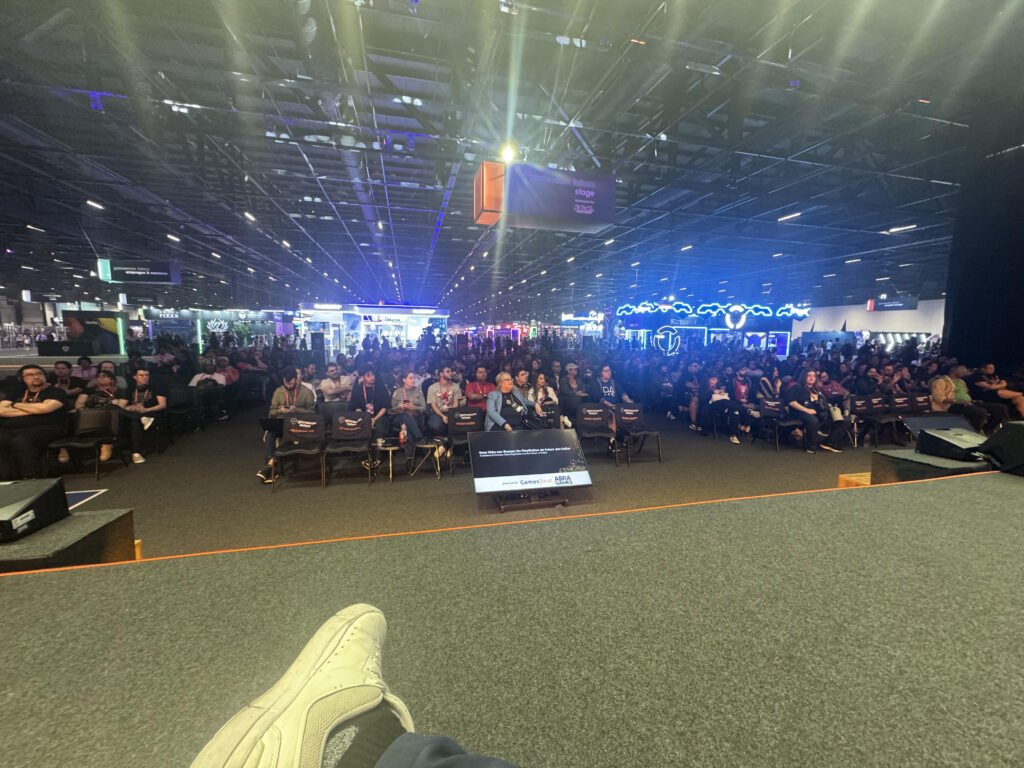 A big crowd turned out to watch Shu Yoshida at Gamescom Latam.