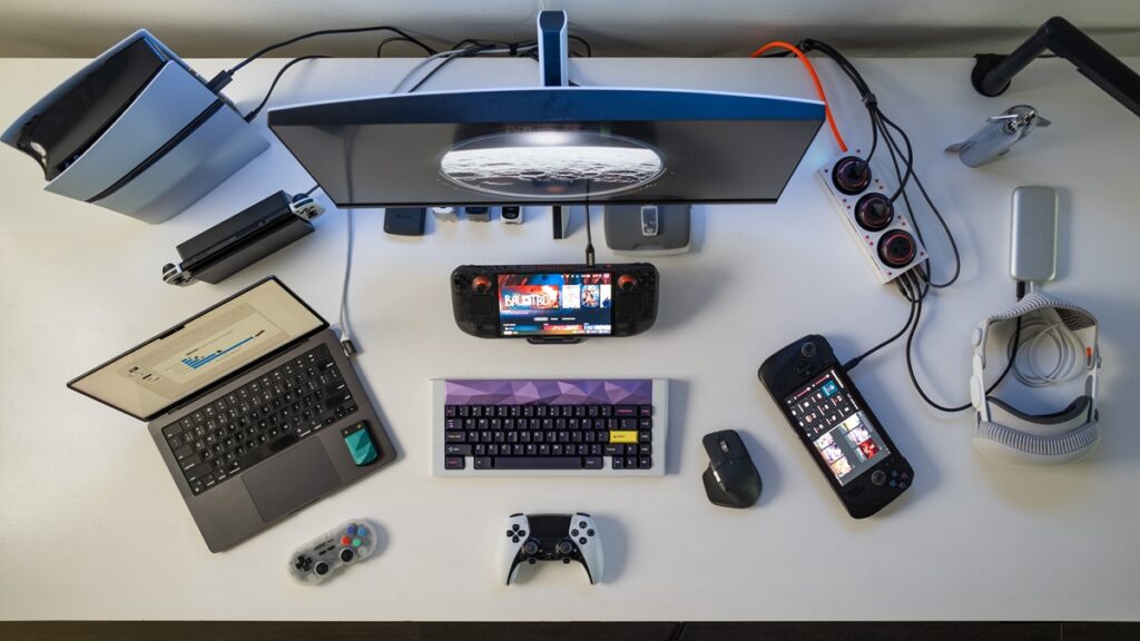 Genki’s Moonbase charging hub can charge 7 devices at a time