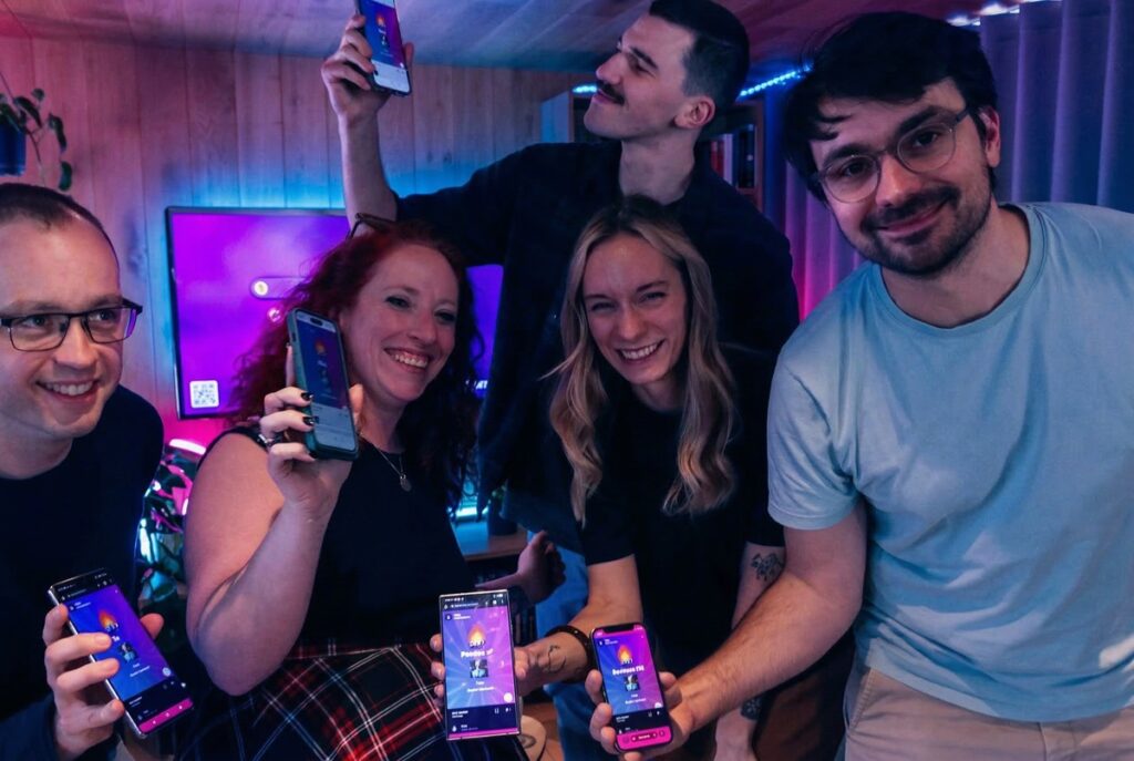 KaraFun karaoke platform creates KaraFun Battle mobile game